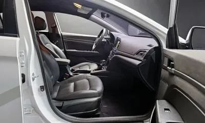 Hyundai Avante 2018, 87975 км, за 5622.51 USD - фото 10