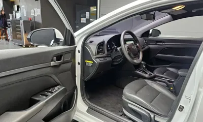 Hyundai Avante 2018, 87975 км, за 5622.51 USD - фото 11