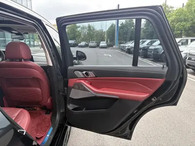 BMW X5 2023, 43000 км, за 34401.92 USD - фото 11