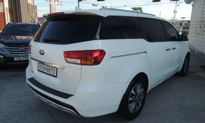 Kia Canival 2016, 196379 км, за 4225.44 USD