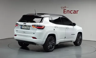 Jeep Compass 2022, 41527 км, за 14769.59 USD