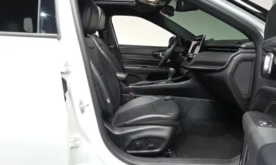 Jeep Compass 2022, 41527 км, за 14651.29 USD - фото 26