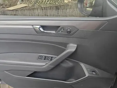 Volkswagen Passat 2017, 76400 км, за 9299.41 USD - фото 7