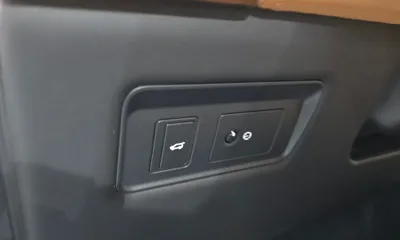 Land Rover Range Rover 2018, 96170 км, за 37350.66 USD - фото 27