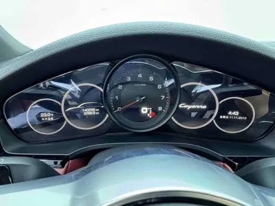 Porsche Cayenne 2019, 140000 км, за 48419.75 USD - фото 7