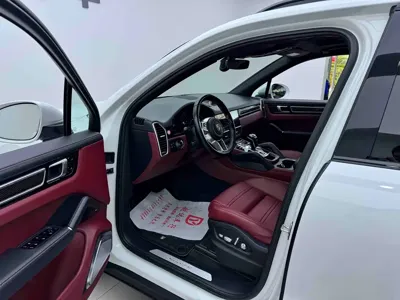 Porsche Cayenne 2019, 140000 км, за 48419.75 USD - фото 11