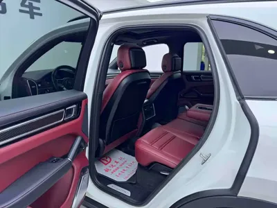 Porsche Cayenne 2019, 140000 км, за 48419.75 USD - фото 12