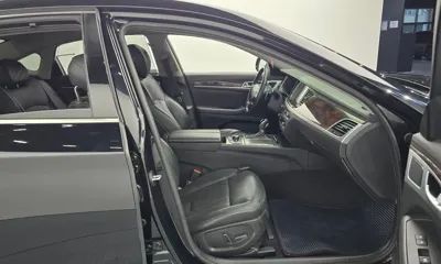 Hyundai Genesis 2016, 109695 км, за 8919.72 USD - фото 11