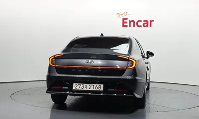 Hyundai Sonata 2022, 108472 км, за 12676.33 USD