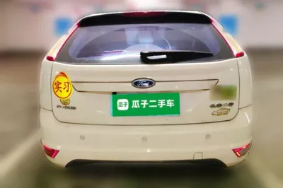 Ford Focus 2013, 70800 км, за 3033 USD