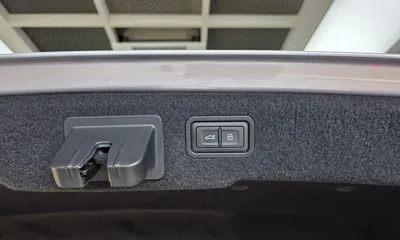 Audi S8 2020, 40988 км, за 53761.32 USD - фото 32
