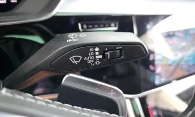 Audi S8 2020, 40988 км, за 53761.32 USD - фото 35