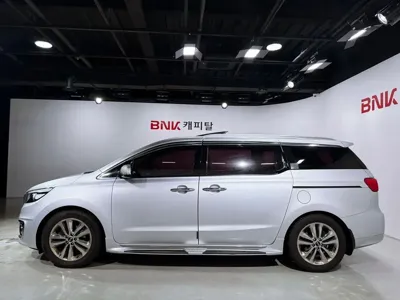 Kia Canival 2015, 182788 км, за 4225.44 USD