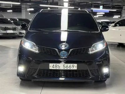 Toyota Sienna 2017, 213816 км, за 10824.47 USD