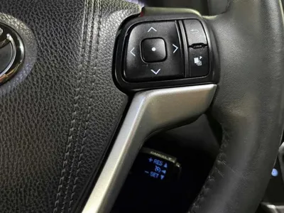 Toyota Sienna 2017, 213816 км, за 10727.31 USD - фото 6