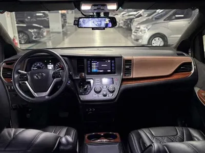 Toyota Sienna 2017, 213816 км, за 10727.31 USD - фото 7