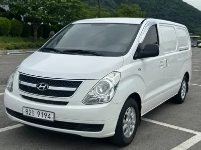 Hyundai Starex 2014, 204000 км, за 4266.77 USD