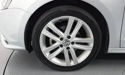 Volkswagen Jetta 2015, 62613 км, за 4620.57 USD