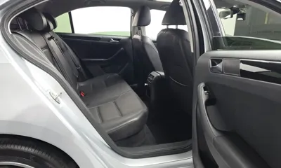 Volkswagen Jetta 2015, 62613 км, за 4620.57 USD - фото 12