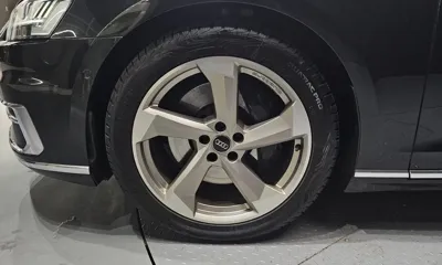 Audi A8 2018, 73096 км, за 32309.21 USD