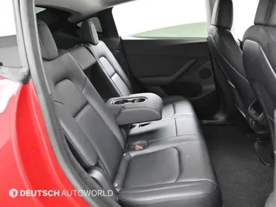 Tesla Model Y 2023, 61931 км, за 28160.69 USD - фото 12