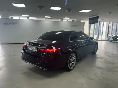 Mercedes-Benz E-Class 2022, 32297 км, за 31836.68 USD
