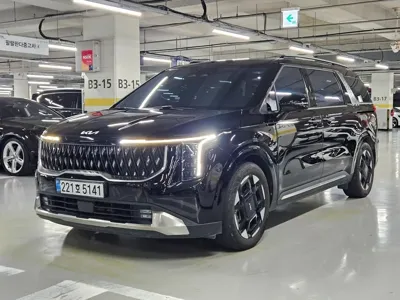 Kia Canival · 2024 год