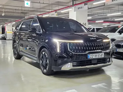 Kia Canival 2024, 33000 км, за 15427.81 USD