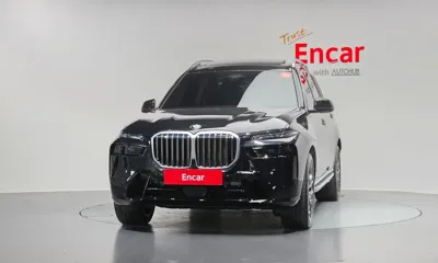 BMW X7 2025, 5038 км, за 100931.13 USD