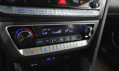 Hyundai Sonata 2018, 71191 км, за 7296.42 USD - фото 20