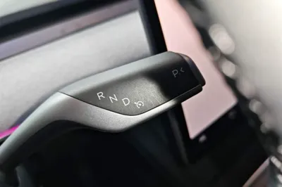 Tesla Model Y 2024, 27500 км, за 31725 USD - фото 16