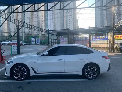 BMW i4 2024, 48000 км, за 17642.85 USD - фото 6