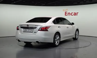 Nissan Altima 2016, 149072 км, за 2264.93 USD