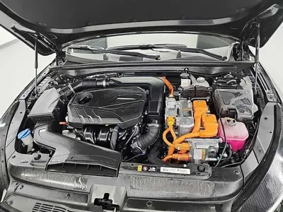Kia K5 2023, 39069 км, за 14344.27 USD