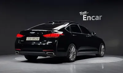 Hyundai Genesis 2016, 137745 км, за 8791.65 USD