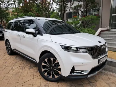 Kia Canival 2021, 19610 км, за 18755.71 USD