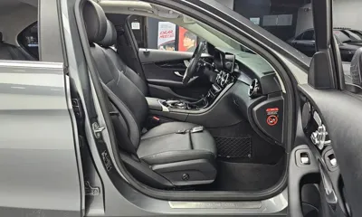 Mercedes-Benz C-Class 2020, 33237 км, за 15130.49 USD - фото 12