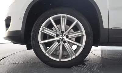 Volkswagen Tiguan 2014, 85634 км, за 6892.48 USD