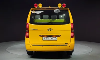 Hyundai Starex 2021, 91415 км, за 14962.28 USD