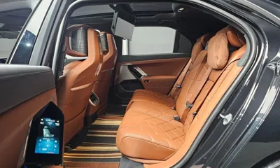 BMW i7 2024, 20879 км, за 78662.14 USD - фото 12
