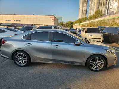 Kia K3 · 2021 год
