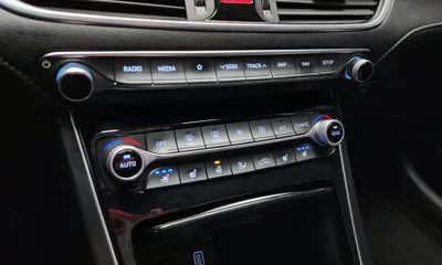Hyundai Grandeur 2019, 65733 км, за 8143.33 USD - фото 16