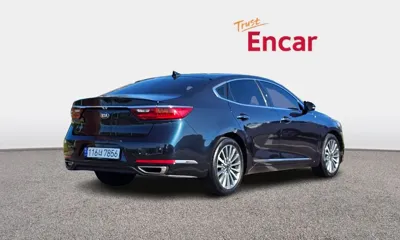 Kia K7 2016, 153471 км, за 7866.21 USD