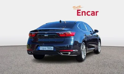 Kia K7 2016, 153471 км, за 7866.21 USD