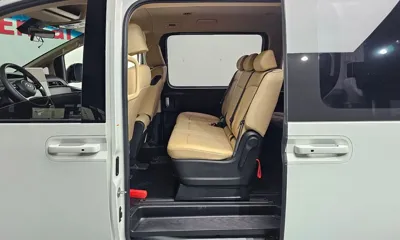 Hyundai Staria 2023, 20226 км, за 19437.03 USD - фото 11