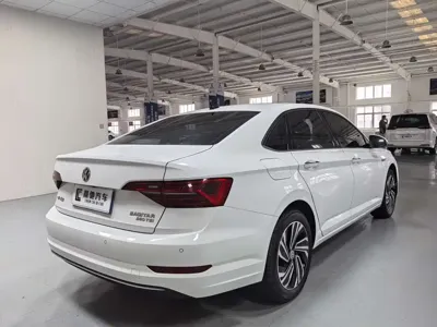 Volkswagen Sagitar 2021, 54000 км, за 9681.98 USD