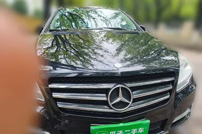 Mercedes-Benz R-Class 2015, 153400 км, за 10721 USD