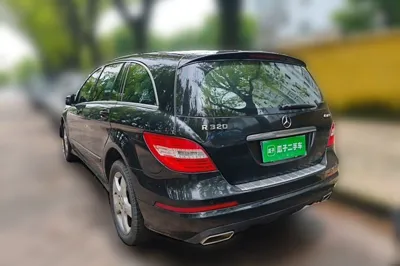 Mercedes-Benz R-Class 2015, 153400 км, за 10721 USD