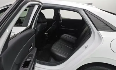 Hyundai Avante 2021, 58693 км, за 10505.45 USD - фото 11