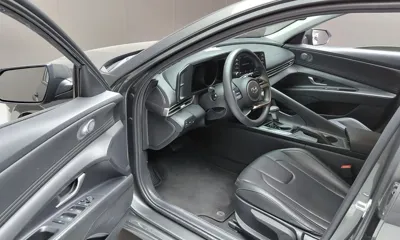 Hyundai Avante 2023, 79565 км, за 8515.89 USD - фото 10